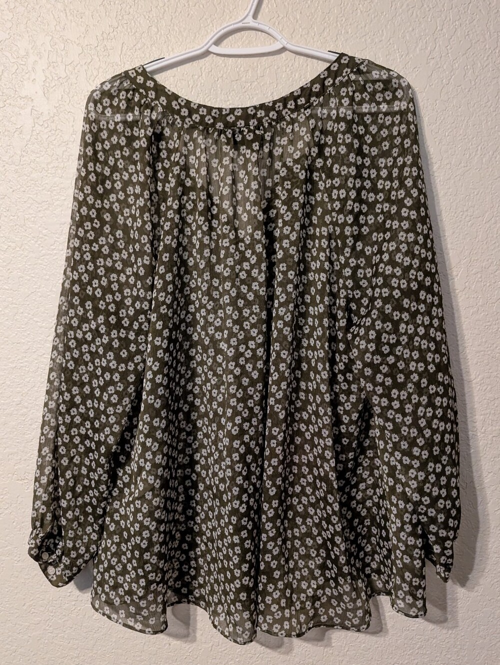 Dark Olive Green & White Floral Sheer Long Sleeve Button Blouse, Size 18/20 - Picture 5 of 5